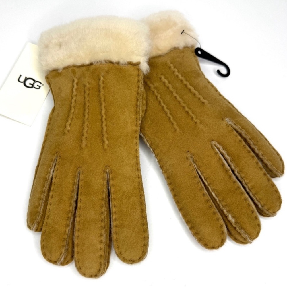 UGG Exposed Sheepskin Gloves NEW Hand Sewn In Chestnut Size L/M Tan